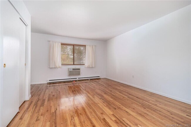 Building Photo - 168 Belltown Rd