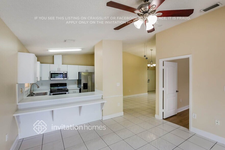 Building Photo - 13750 SW 157th Terrace