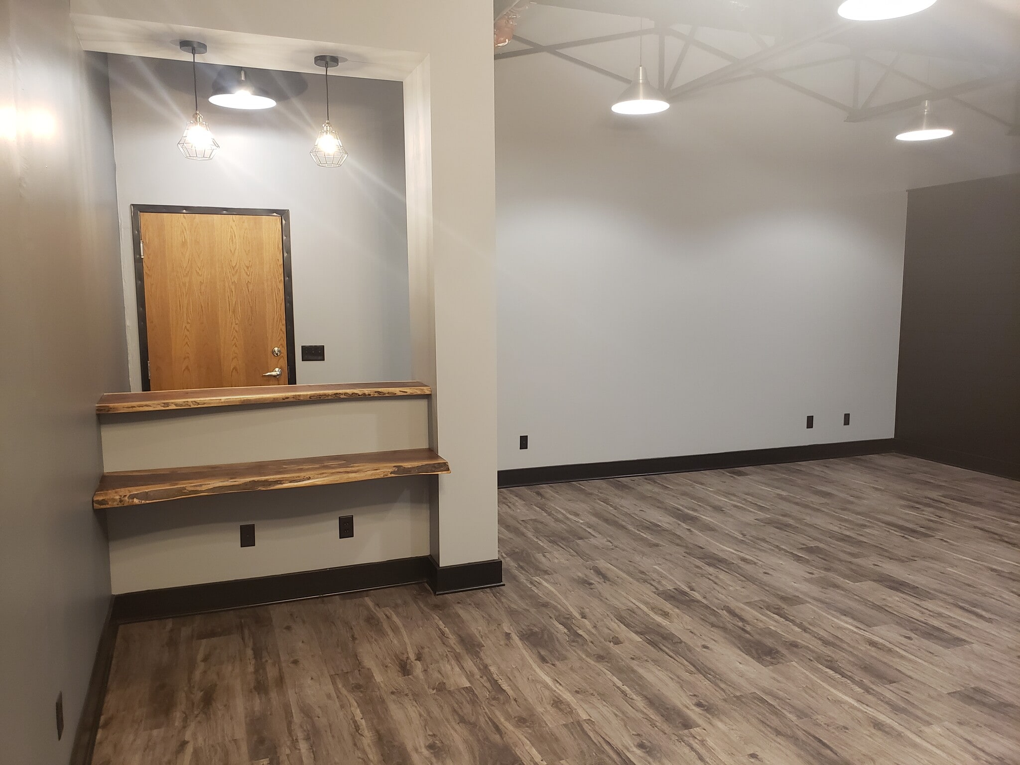 Building Photo - 329 S Washington Sq