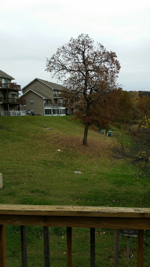 Building Photo - Nice 2 bedroom 2 bath Loft apartment in Branson MO  Ask About Our Move in Special