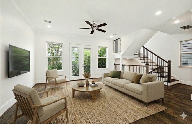 Building Photo - 1230 W 25th St