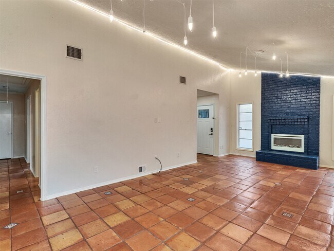 Building Photo - 22538 Market Square Ln