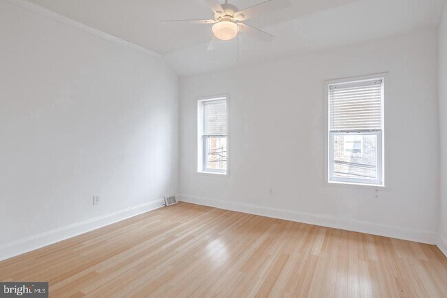 Building Photo - 2522 Kimball St