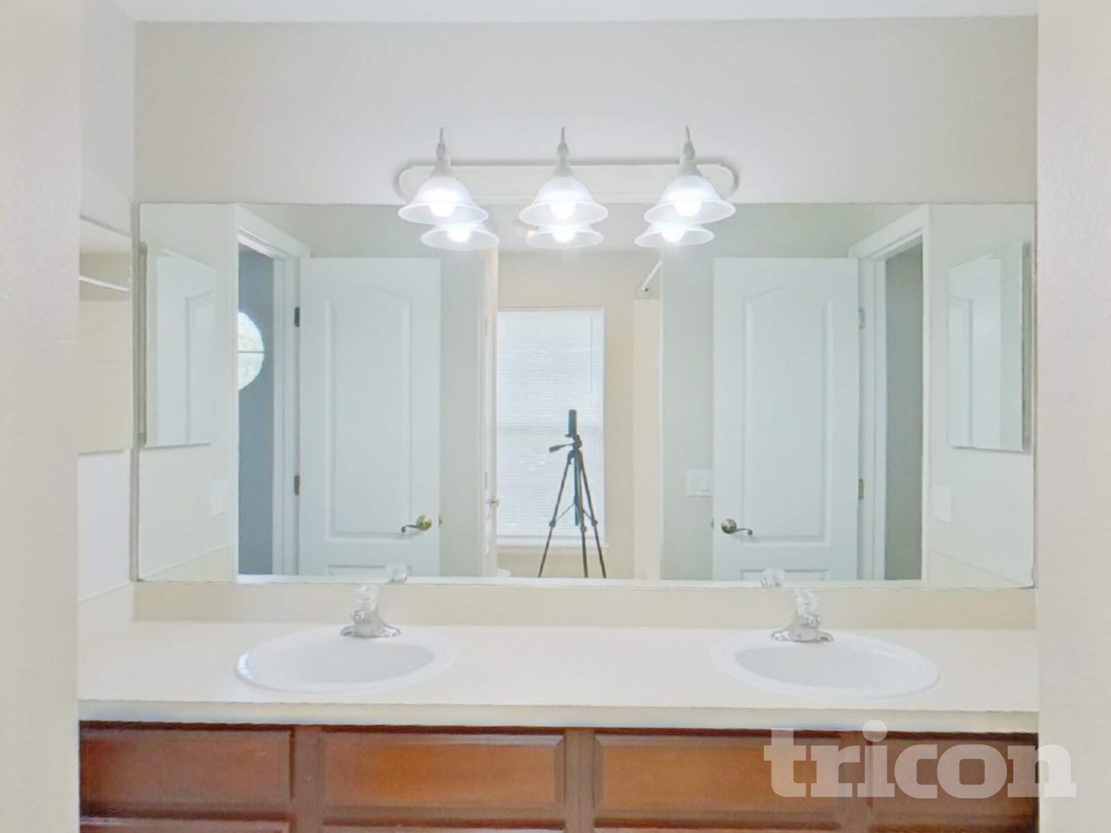 Building Photo - 3410 Starbird Dr