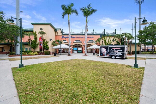 Building Photo - 245 Murcia Dr