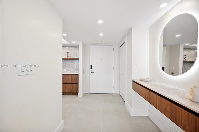Building Photo - 19355 Turnberry Way