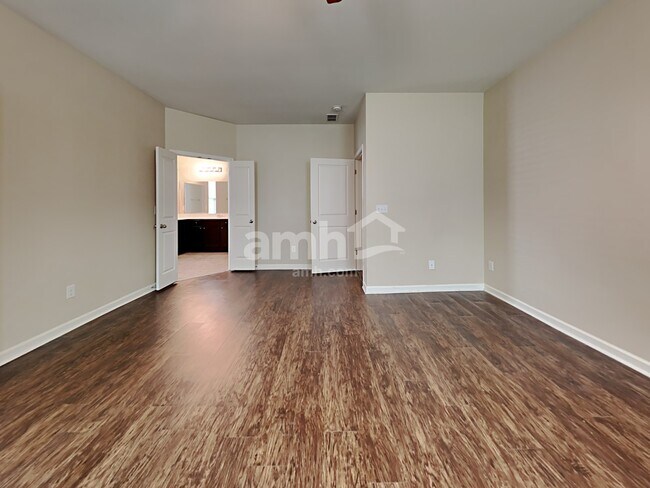 Building Photo - 149 Carolina Wren Ave