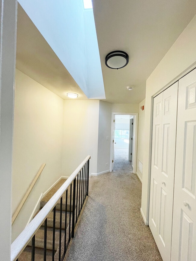 Building Photo - 8122 Ripple Ridge