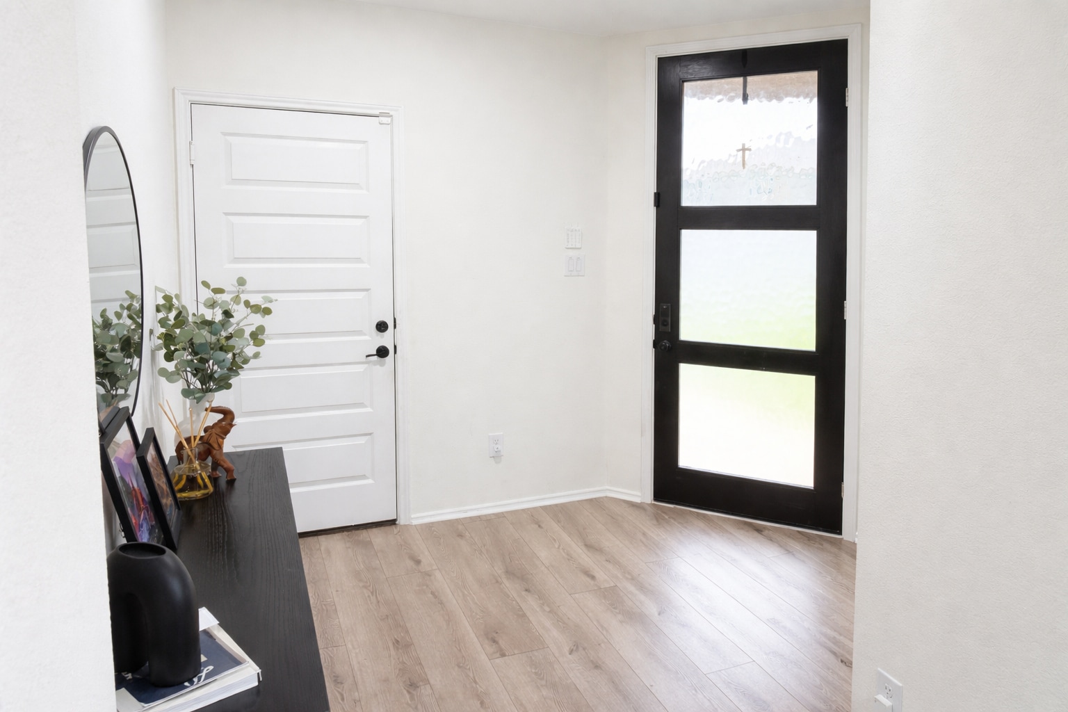 Entry wat - 708 Yellow Ribbon Trl