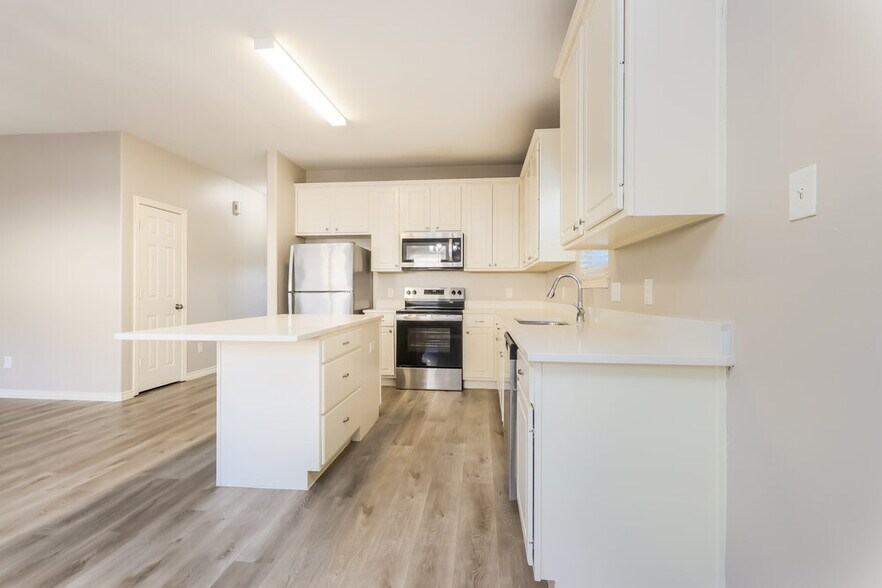 Building Photo - 10110 Berrybriar Ln