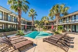 Building Photo - Ready to move in.....