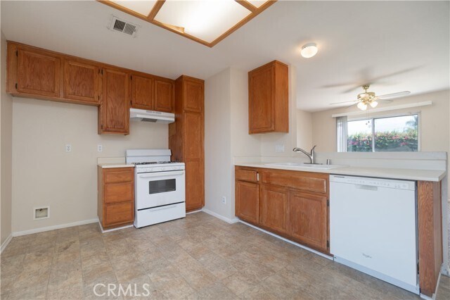 Building Photo - 1365 Crafton Ave