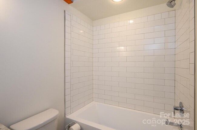 Building Photo - 1001 West Ave NW