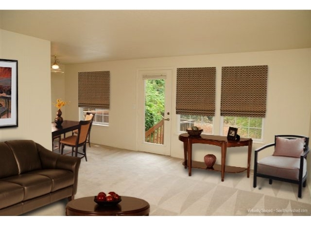 Living/Dining Room - Hathaway Court Apartments