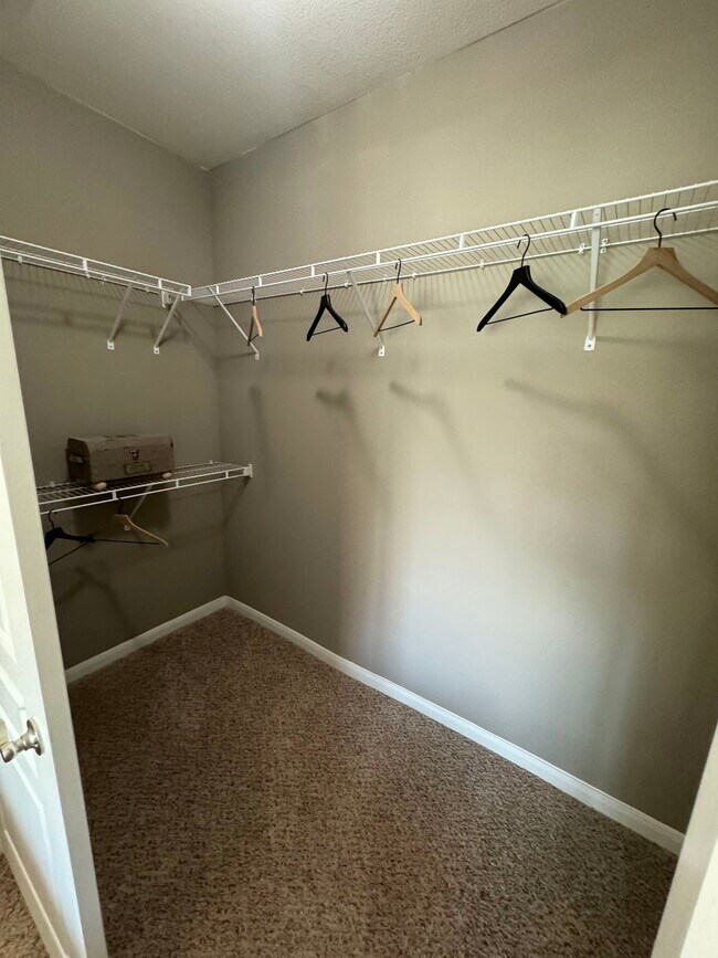 Building Photo - 1030 Farm to Market Road 2931 Apt #0536, A...