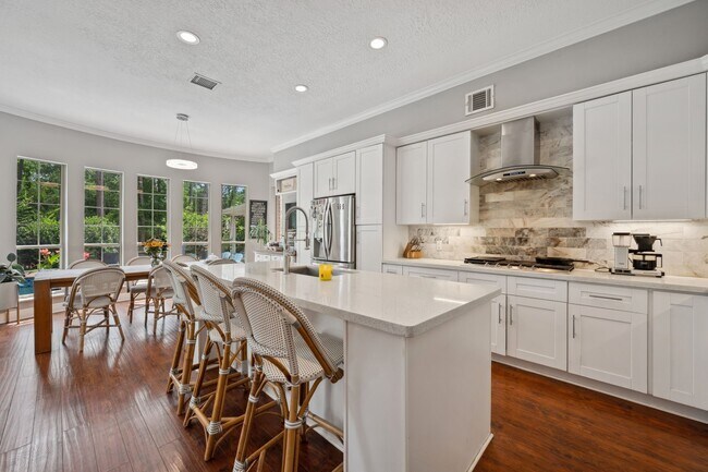 Building Photo - 4619 Breezy Point Dr