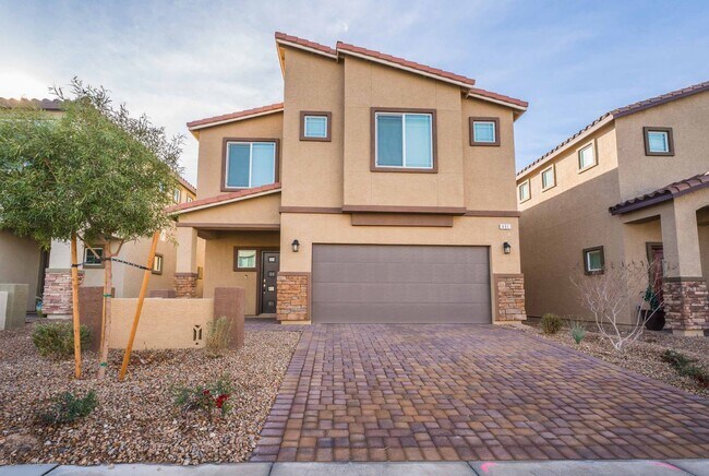Building Photo - Stunning 5 Bedroom home in Henderson!