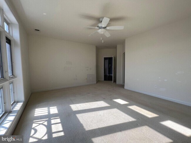 Building Photo - 2360 NJ-33