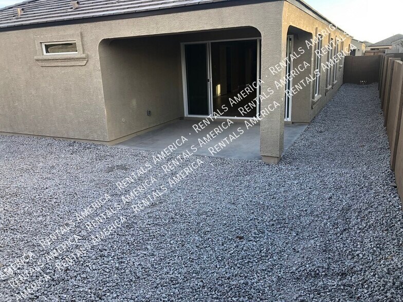 Building Photo - 8482 W Sonoma Way