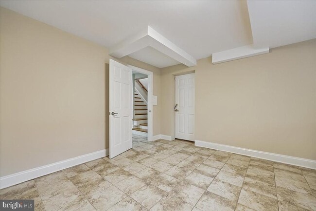 Building Photo - 4902 De Russey Pkwy