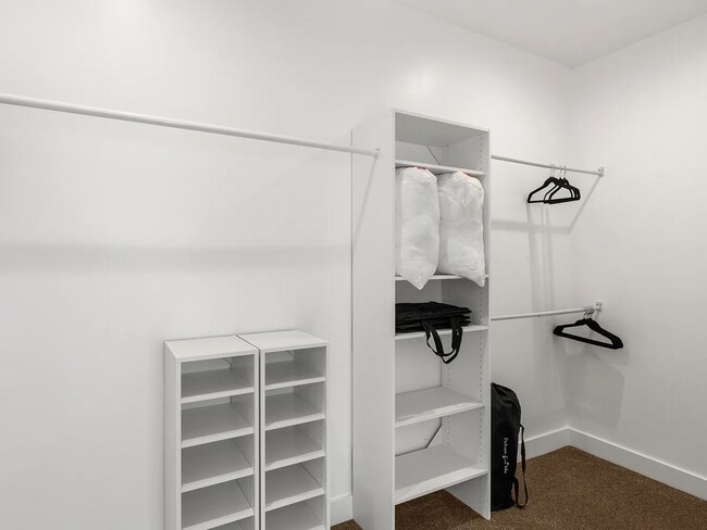 Building Photo - Fully Renovated 5BR Home with RV Parking & Designer Finishes