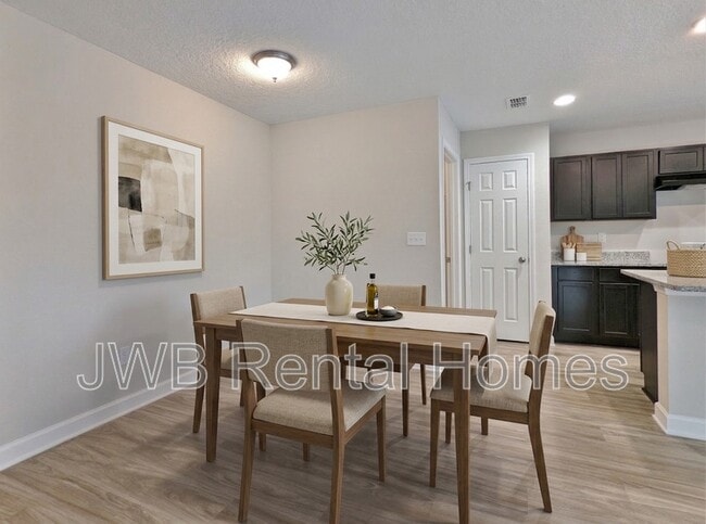 Building Photo - 8122 Noroad