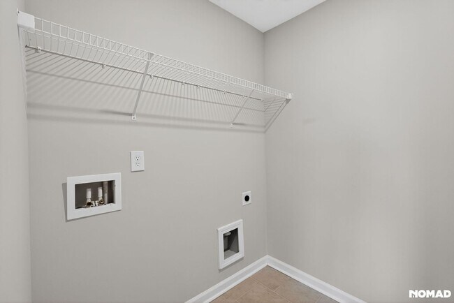 Building Photo - 3447 Hidden Valley Cir