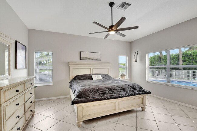 Building Photo - 11723 Water Bend Ct