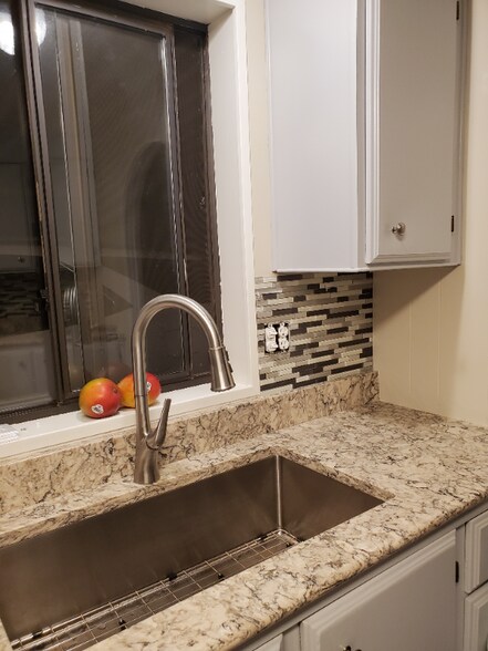 Building Photo - 8103 E Southern Ave