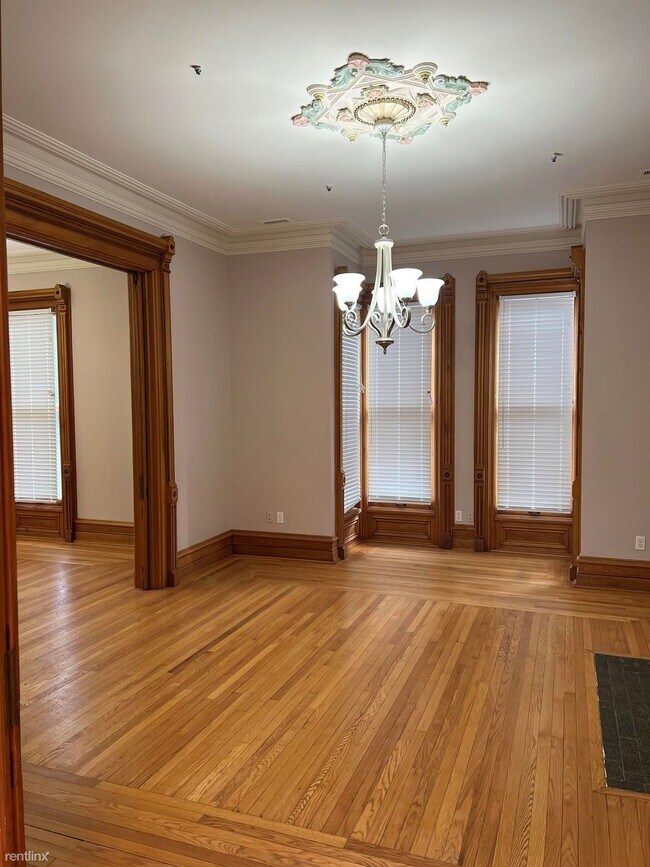 Building Photo - 3 br, 2.5 bath House - 206 S Huron St Apar...