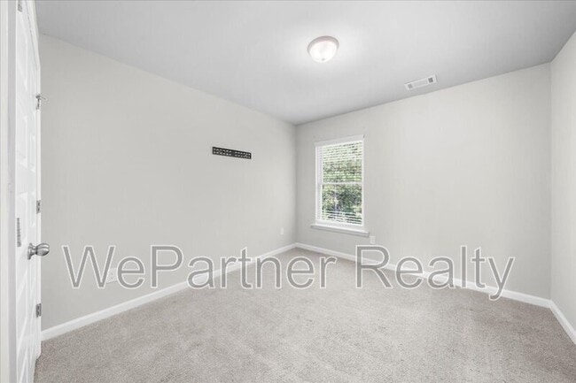 Building Photo - 313 Harrison St