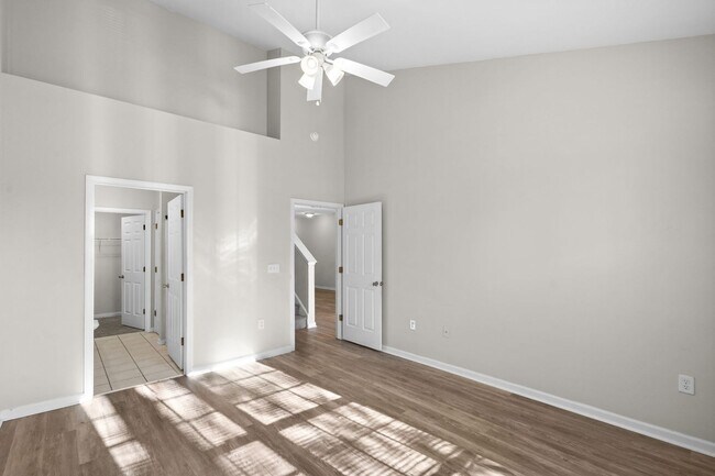 Building Photo - 3BR Townhome Carolina Forest – GREAT PRICE - Community Pool/Lake View