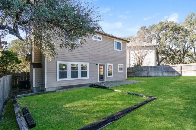 Building Photo - Beautiful Rental in Stone Oak Meadows – First Full Month FREE!