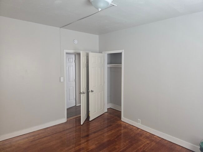 Building Photo - Cleveland