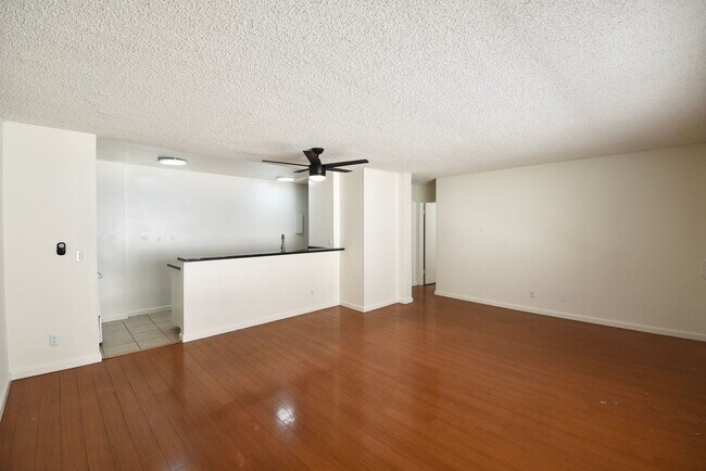 Building Photo - 4414 Woodman Ave