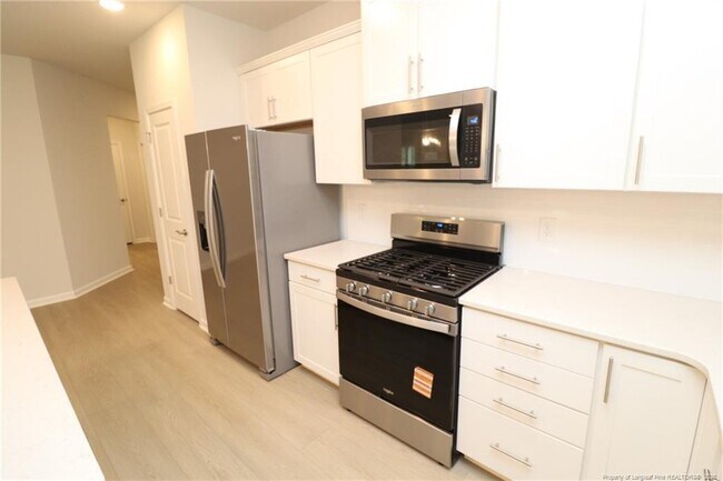 Building Photo - 756 Ben Ledi Ct