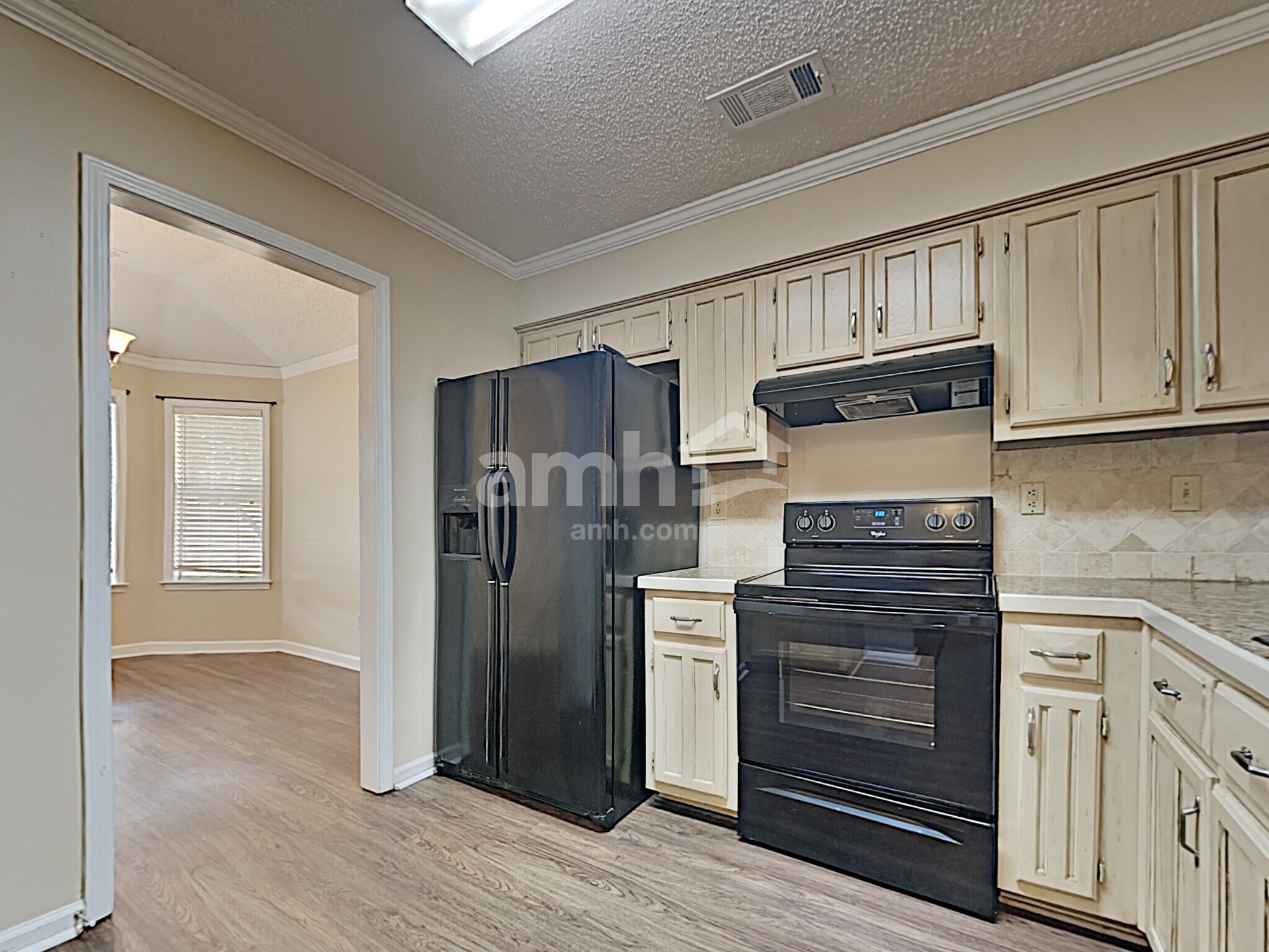 Building Photo - 2240 Angel Crest Cir