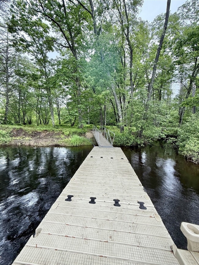 Building Photo - 20 Historical Ridge Rd