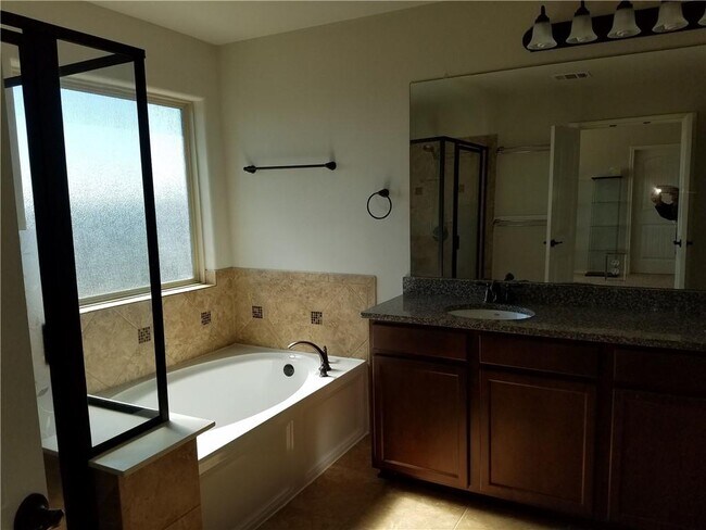 Building Photo - 7317 Highland Bluff Cove