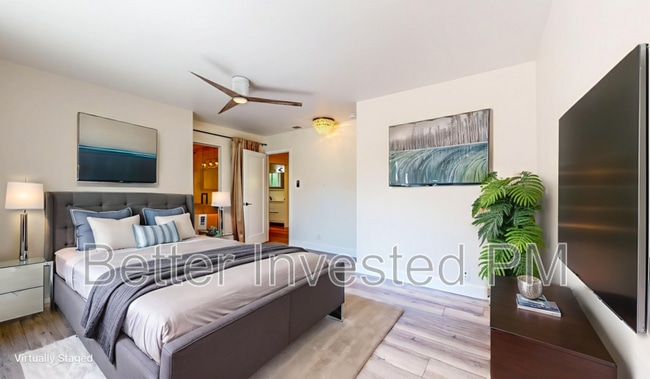 Building Photo - 475 Country Club Dr