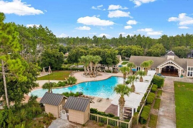 Building Photo - 120 Suwanee Dr