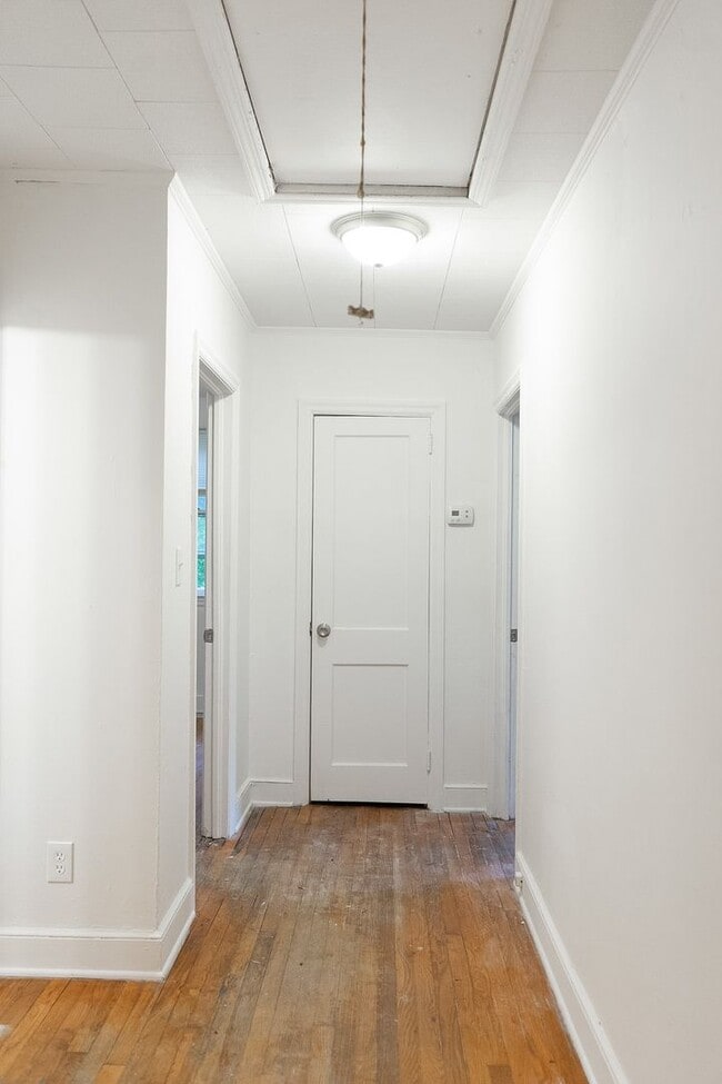 Building Photo - 710 Maffett St