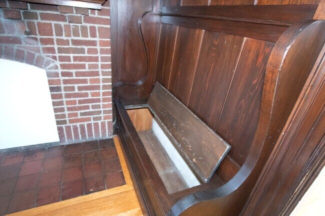 Building Photo - 85 Belknap St