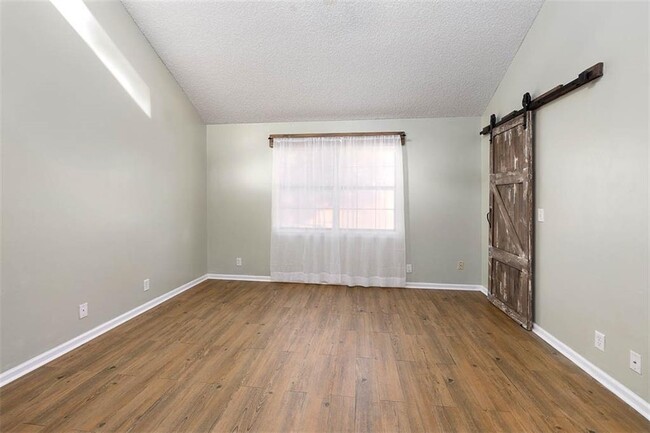 Building Photo - 109 Tupelo Cir