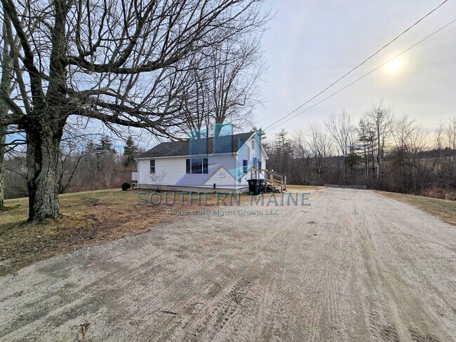 Building Photo - 392 Roosevelt Trail