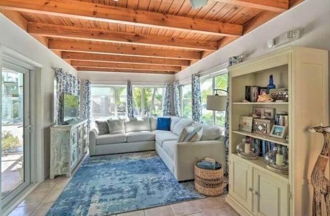 Building Photo - 11456 5th Avenue Ocean