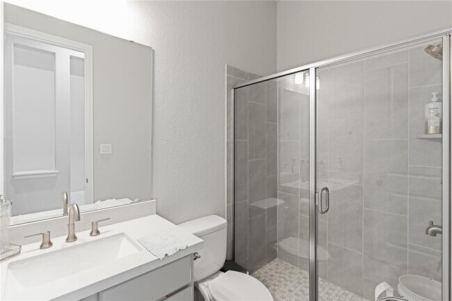 Building Photo - 119 Fortuna Ct