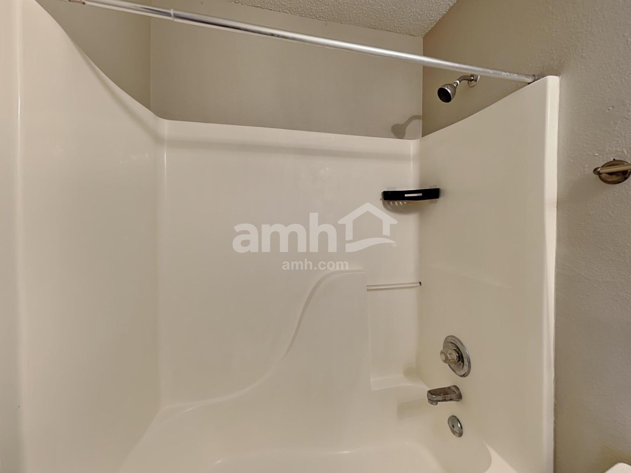 Building Photo - 17317 Pine Wood Ln