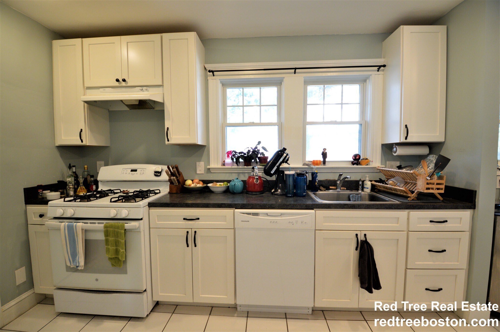 Building Photo - 87 Athelstane Rd