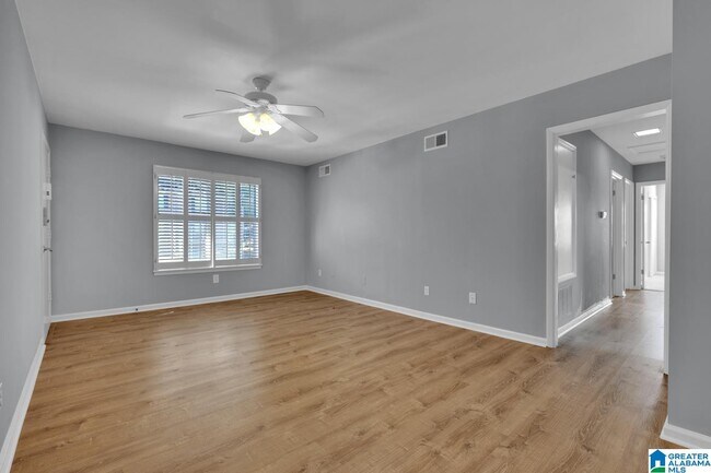 Building Photo - 2060 Montreat Dr